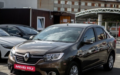 Renault Logan II, 2018 год, 1 020 000 рублей, 2 фотография