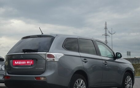 Mitsubishi Outlander III рестайлинг 3, 2012 год, 1 490 000 рублей, 5 фотография