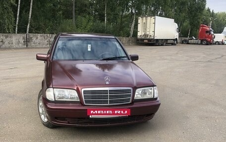 Mercedes-Benz C-Класс, 1998 год, 275 000 рублей, 2 фотография