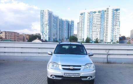 Chevrolet Niva I рестайлинг, 2013 год, 710 000 рублей, 3 фотография