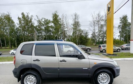 Chevrolet Niva I рестайлинг, 2010 год, 514 500 рублей, 4 фотография