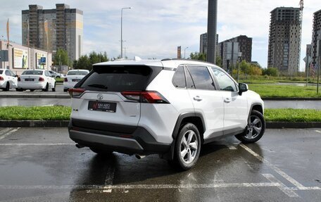 Toyota RAV4, 2021 год, 3 694 300 рублей, 2 фотография