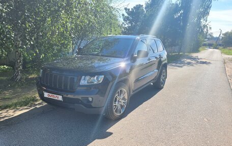 Jeep Grand Cherokee, 2012 год, 2 100 000 рублей, 2 фотография