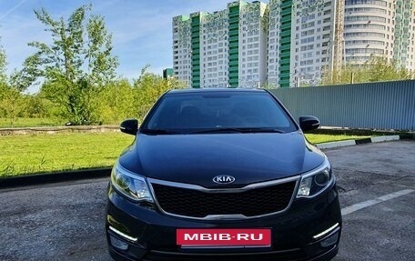 KIA Rio III рестайлинг, 2015 год, 1 295 000 рублей, 5 фотография