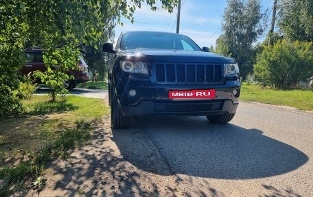 Jeep Grand Cherokee, 2012 год, 2 100 000 рублей, 3 фотография