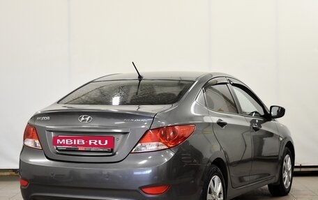 Hyundai Solaris II рестайлинг, 2012 год, 740 000 рублей, 2 фотография