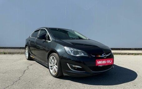 Opel Astra J, 2014 год, 1 050 000 рублей, 3 фотография