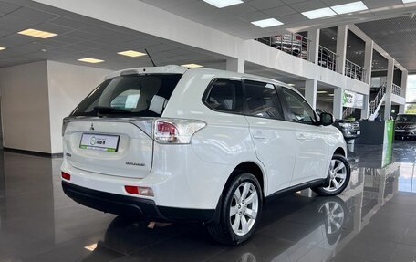 Mitsubishi Outlander III рестайлинг 3, 2012 год, 1 645 000 рублей, 2 фотография