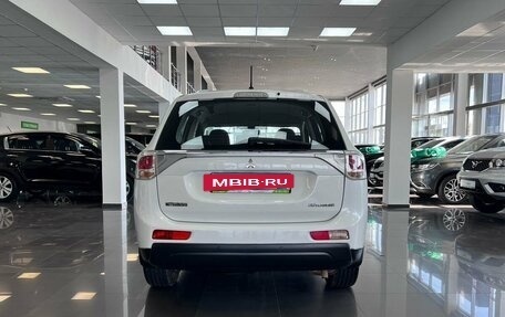 Mitsubishi Outlander III рестайлинг 3, 2012 год, 1 645 000 рублей, 4 фотография