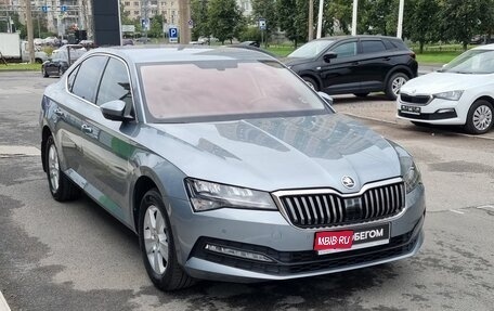 Skoda Superb III рестайлинг, 2020 год, 3 490 000 рублей, 2 фотография