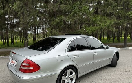 Mercedes-Benz E-Класс, 2003 год, 1 075 000 рублей, 3 фотография