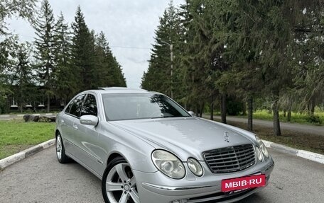 Mercedes-Benz E-Класс, 2003 год, 1 075 000 рублей, 2 фотография