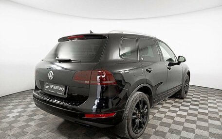 Volkswagen Touareg III, 2011 год, 2 240 000 рублей, 5 фотография