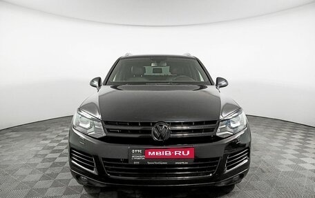 Volkswagen Touareg III, 2011 год, 2 240 000 рублей, 2 фотография