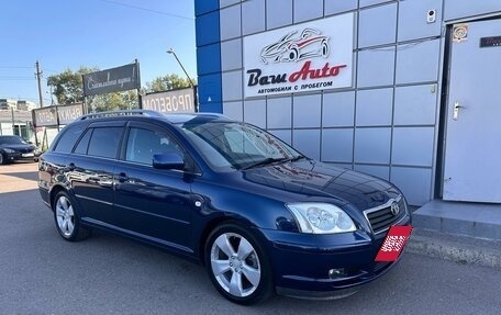 Toyota Avensis III рестайлинг, 2005 год, 897 000 рублей, 2 фотография