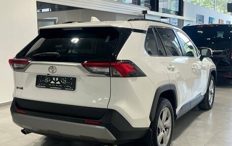 Toyota RAV4, 2019 год, 3 349 900 рублей, 6 фотография