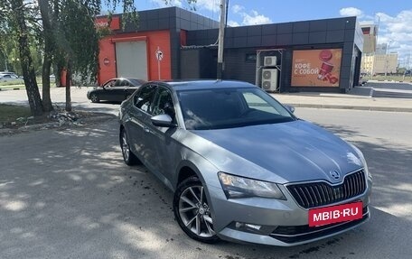 Skoda Superb III рестайлинг, 2016 год, 1 700 000 рублей, 3 фотография