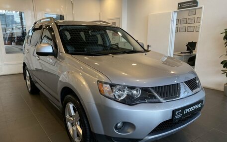 Mitsubishi Outlander III рестайлинг 3, 2008 год, 1 517 600 рублей, 3 фотография