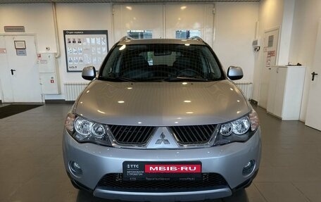 Mitsubishi Outlander III рестайлинг 3, 2008 год, 1 517 600 рублей, 2 фотография