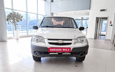 Chevrolet Niva I рестайлинг, 2010 год, 500 000 рублей, 2 фотография