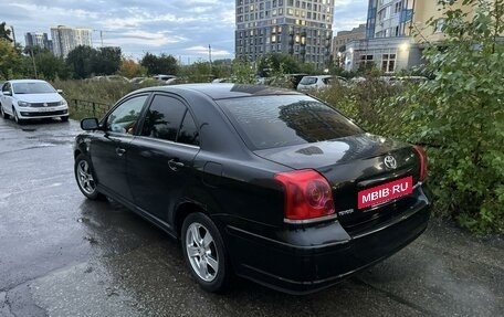 Toyota Avensis III рестайлинг, 2004 год, 500 000 рублей, 7 фотография