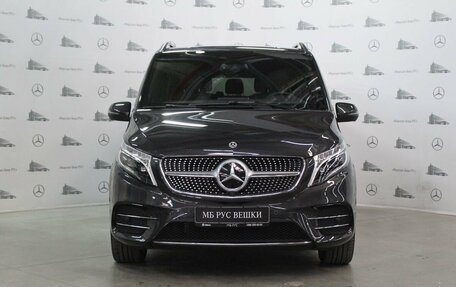 Mercedes-Benz V-Класс, 2022 год, 11 100 000 рублей, 2 фотография