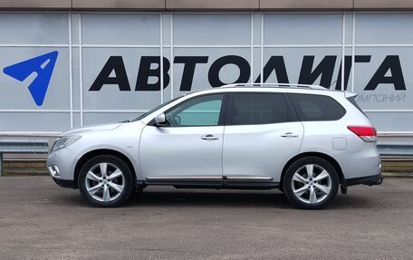 Nissan Pathfinder, 2014 год, 1 793 000 рублей, 2 фотография