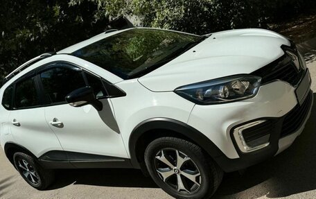 Renault Kaptur I рестайлинг, 2019 год, 1 400 000 рублей, 6 фотография