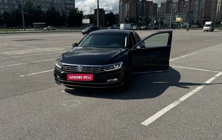 Volkswagen Passat B8 рестайлинг, 2017 год, 2 700 000 рублей, 2 фотография