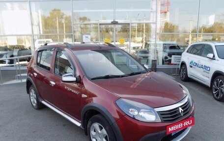 Renault Sandero I, 2013 год, 807 000 рублей, 3 фотография