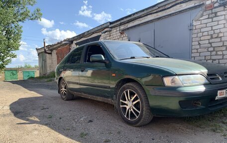 Nissan Primera II рестайлинг, 1996 год, 2 фотография