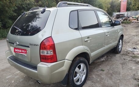 Hyundai Tucson III, 2006 год, 850 000 рублей, 3 фотография