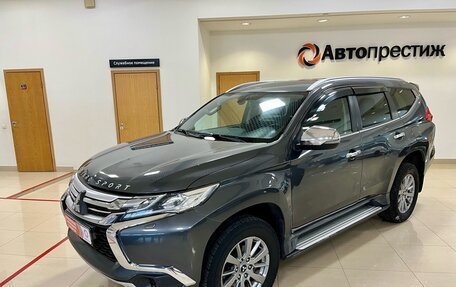 Mitsubishi Pajero Sport III рестайлинг, 2020 год, 2 800 000 рублей, 3 фотография