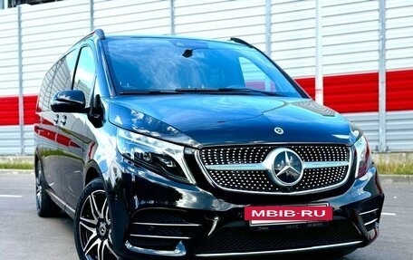 Mercedes-Benz V-Класс, 2023 год, 10 550 000 рублей, 12 фотография