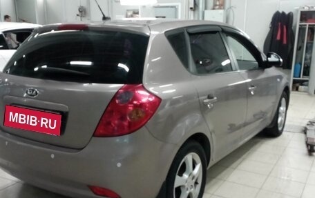 KIA cee'd I рестайлинг, 2008 год, 600 000 рублей, 3 фотография