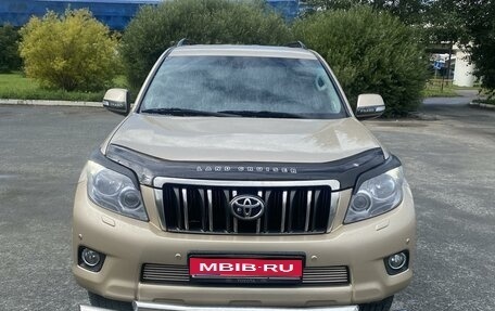 Toyota Land Cruiser Prado 150 рестайлинг 2, 2010 год, 2 900 000 рублей, 1 фотография