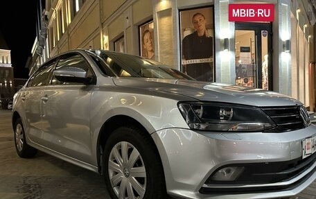 Volkswagen Jetta VI, 2017 год, 1 450 000 рублей, 2 фотография