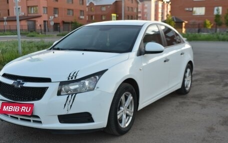 Chevrolet Cruze II, 2011 год, 649 000 рублей, 1 фотография