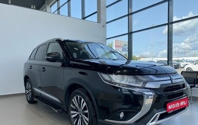 Mitsubishi Outlander III рестайлинг 3, 2019 год, 2 490 000 рублей, 1 фотография