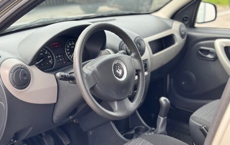 Renault Sandero I, 2013 год, 780 000 рублей, 2 фотография