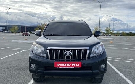 Toyota Land Cruiser Prado 150 рестайлинг 2, 2010 год, 2 320 000 рублей, 2 фотография