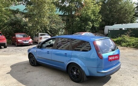 Ford Focus II рестайлинг, 2006 год, 325 000 рублей, 3 фотография