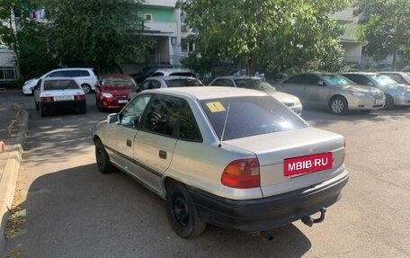 Opel Astra F, 1992 год, 115 000 рублей, 6 фотография