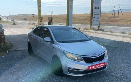 KIA Rio III рестайлинг, 2015 год, 600 000 рублей, 2 фотография