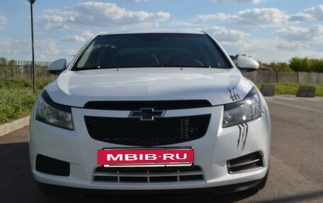 Chevrolet Cruze II, 2011 год, 649 000 рублей, 2 фотография