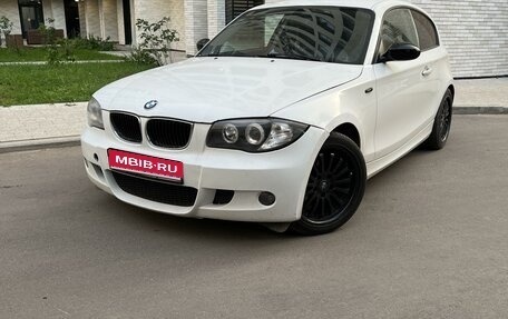 BMW 1 серия, 2008 год, 650 000 рублей, 1 фотография