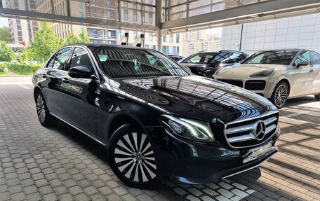 Mercedes-Benz E-Класс, 2018 год, 3 699 000 рублей, 1 фотография