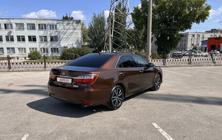 Toyota Camry, 2017 год, 2 450 000 рублей, 10 фотография