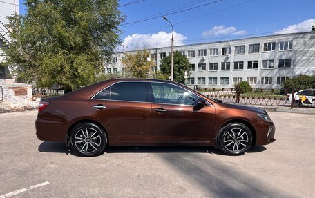 Toyota Camry, 2017 год, 2 450 000 рублей, 7 фотография