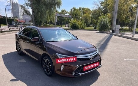 Toyota Camry, 2017 год, 2 450 000 рублей, 5 фотография